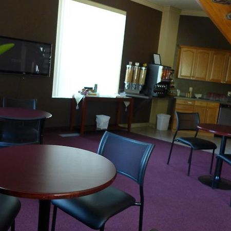 The Bridgeport Inn Fort Mcmurray Dış mekan fotoğraf