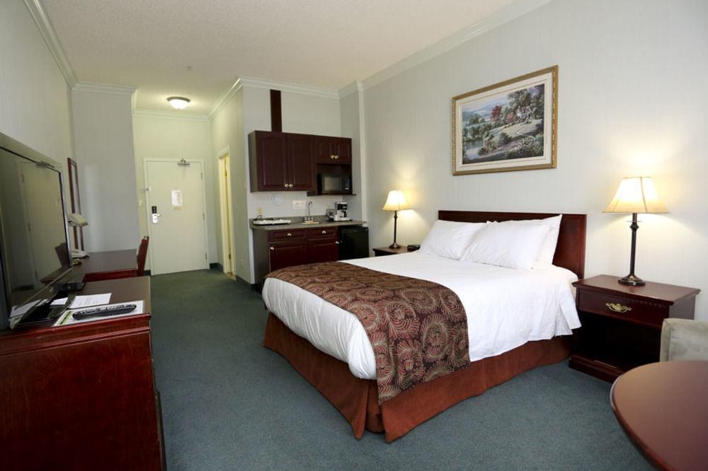 The Bridgeport Inn Fort Mcmurray Dış mekan fotoğraf