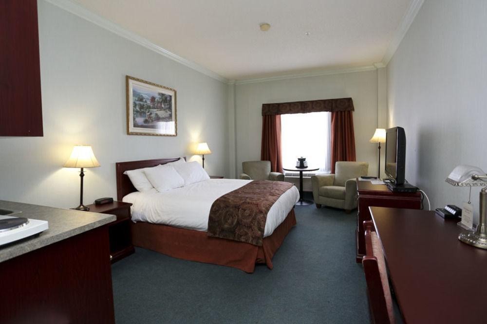 The Bridgeport Inn Fort Mcmurray Dış mekan fotoğraf
