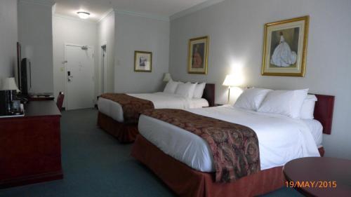 The Bridgeport Inn Fort Mcmurray Dış mekan fotoğraf